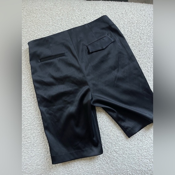 Chelsea Mak Black Satin Bermuda Shorts - Picture 5 of 5